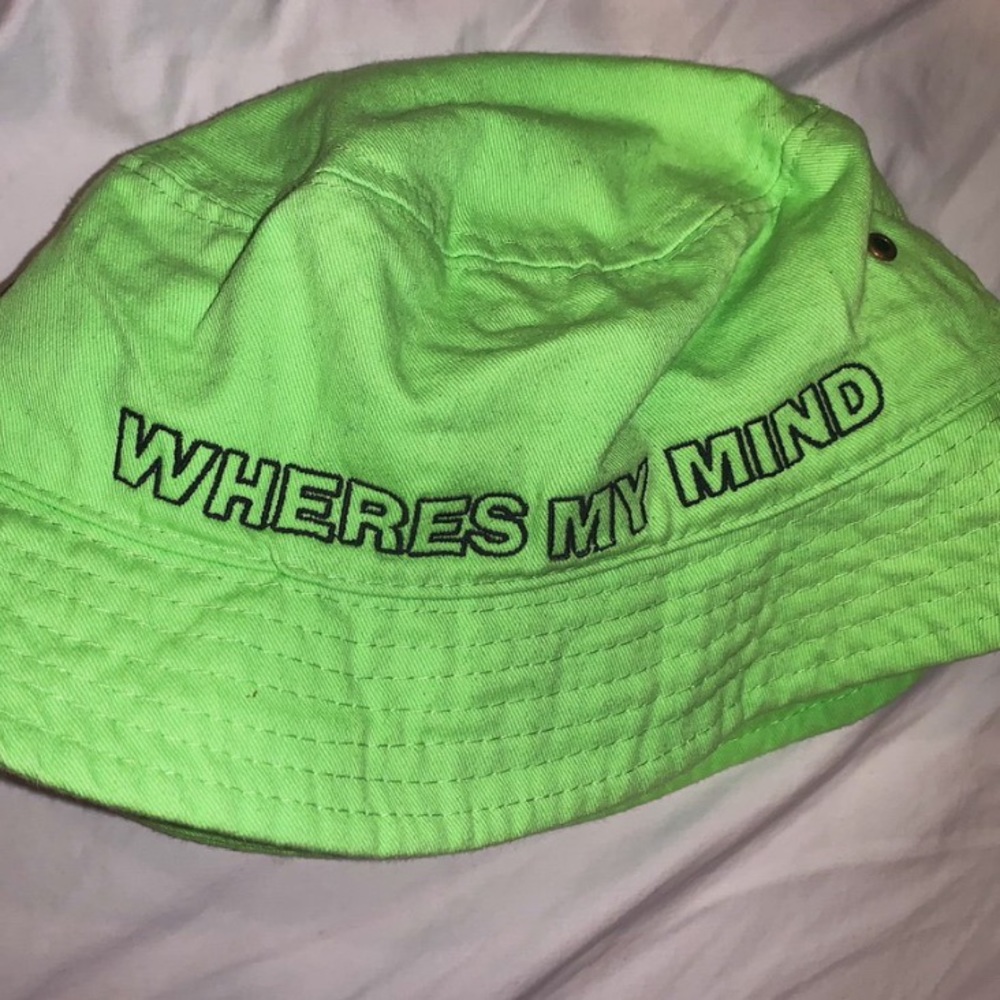 💚LOOKING FOR💚 WMM BUCKET